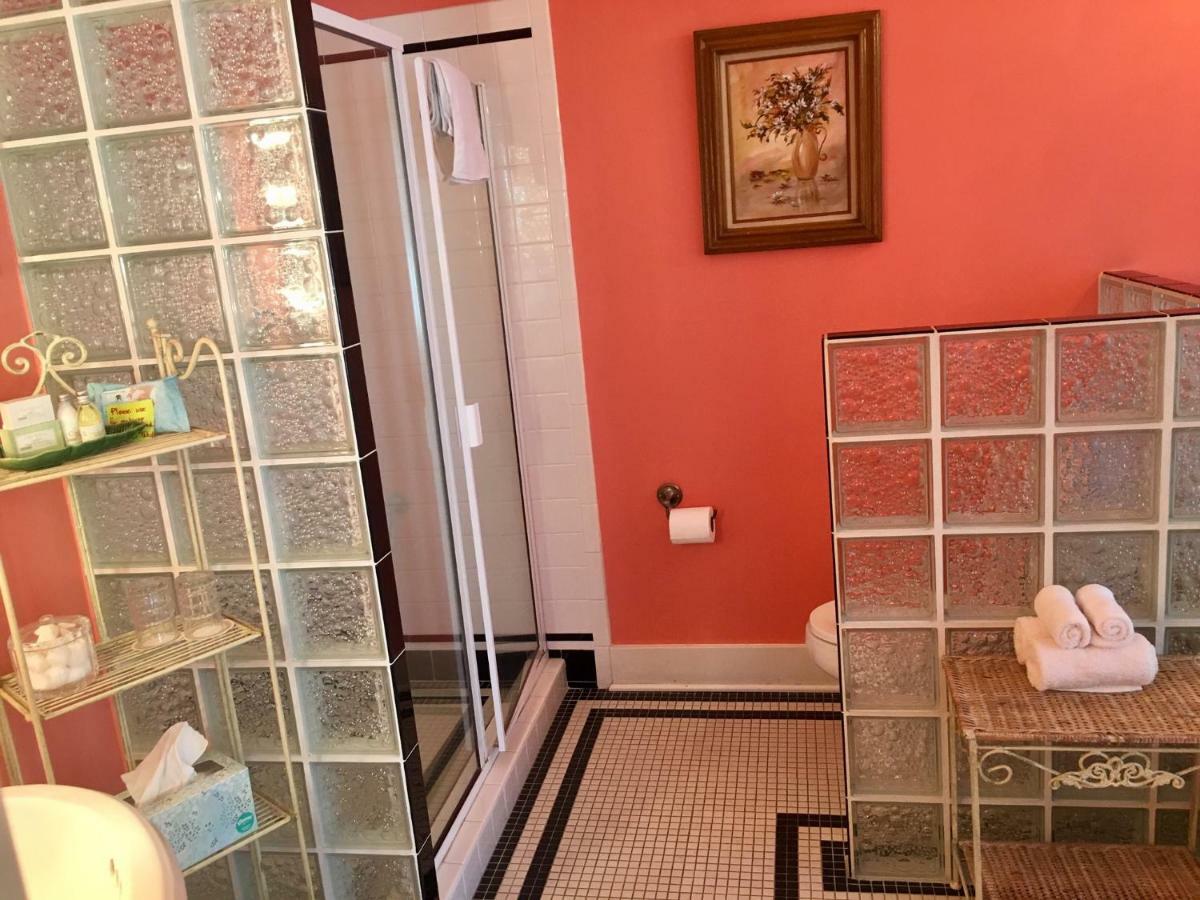 The Villa Bed & Breakfast (Adults Only) Tacoma Chambre photo