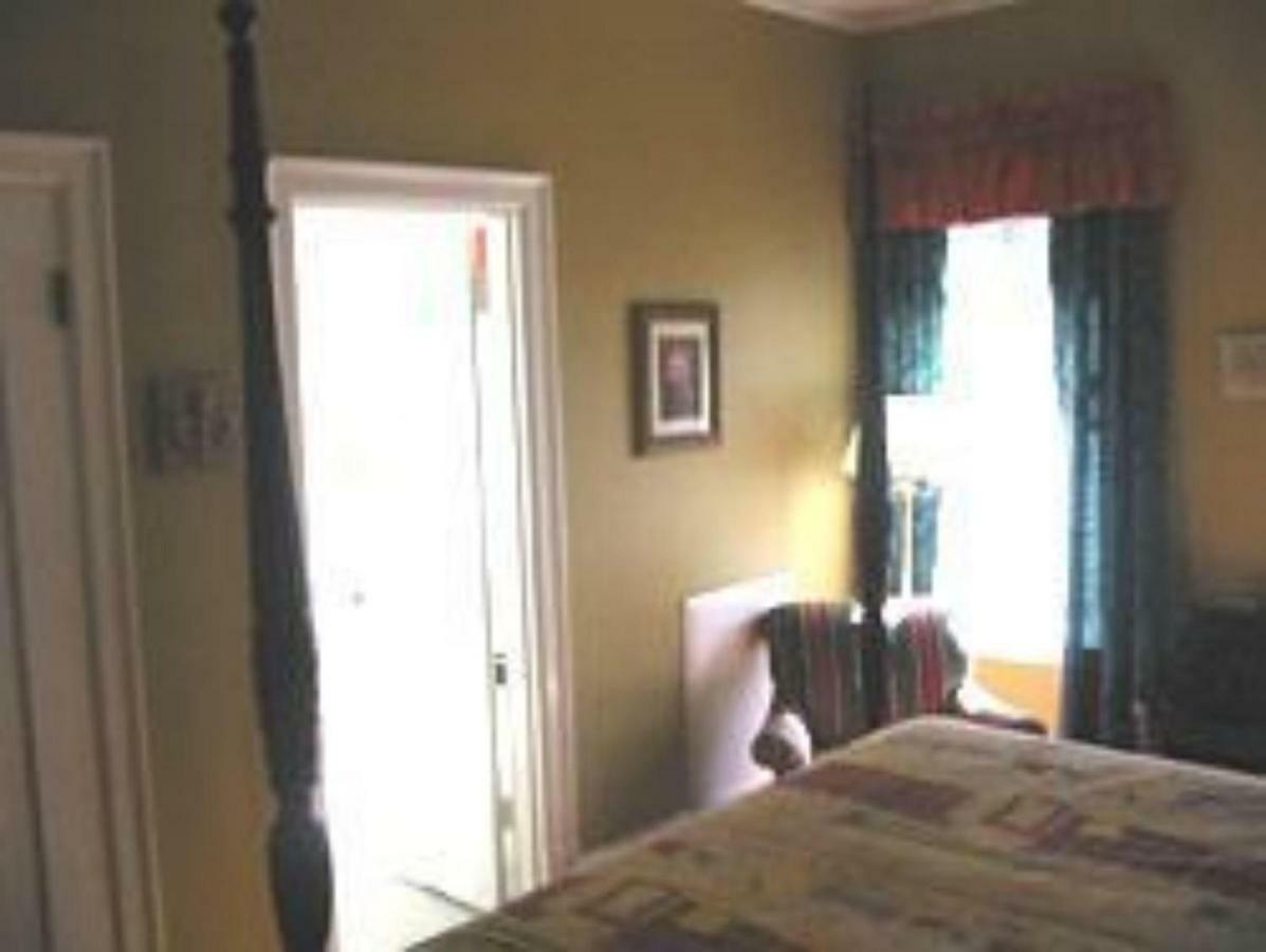 The Villa Bed & Breakfast (Adults Only) Tacoma Extérieur photo